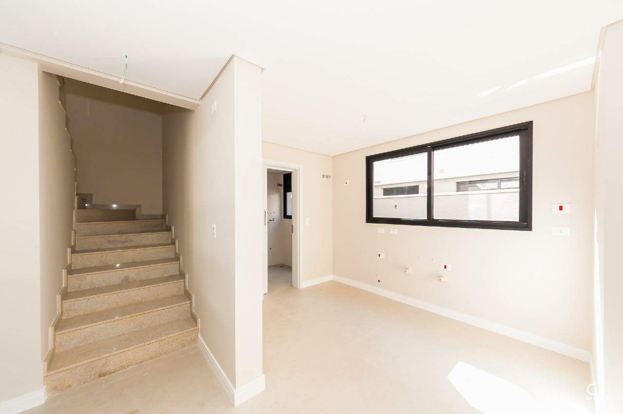 Sobrado em condomínio à venda no Santa Felicidade: 