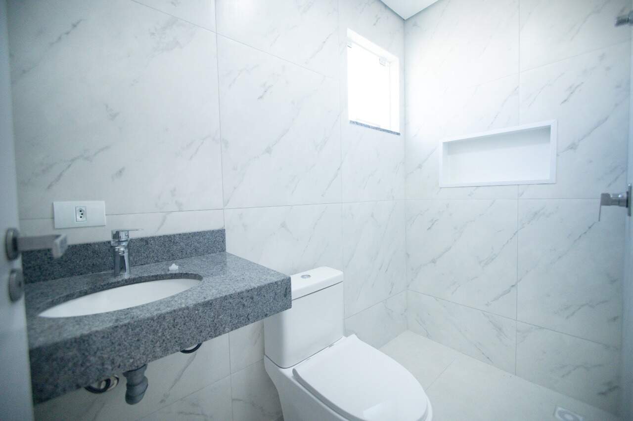 Sobrado Triplex à venda no Campo Comprido: 