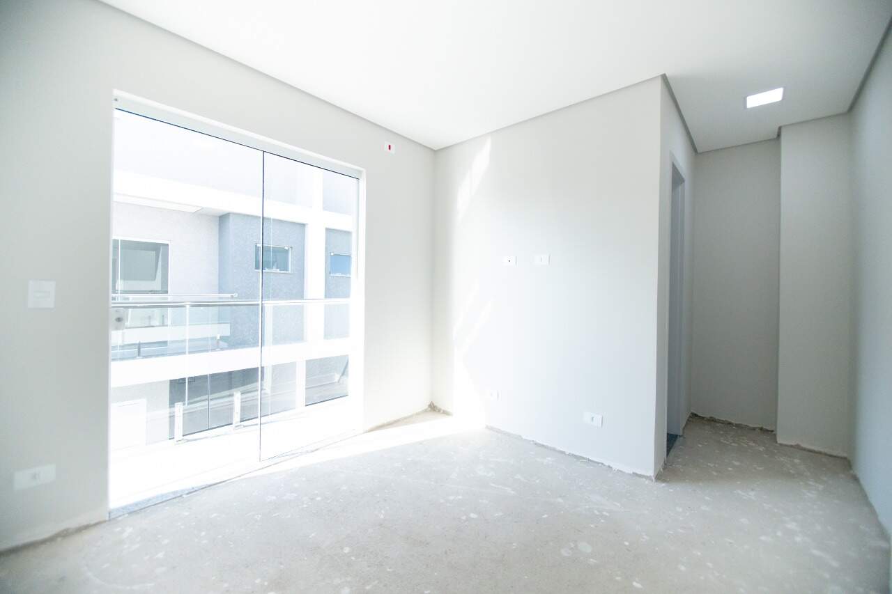 Sobrado Triplex à venda no Campo Comprido: 