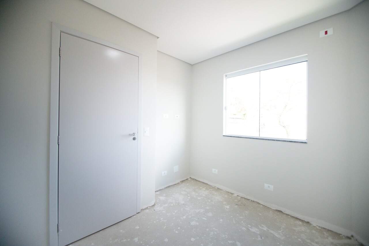 Sobrado Triplex à venda no Cidade Industrial: 