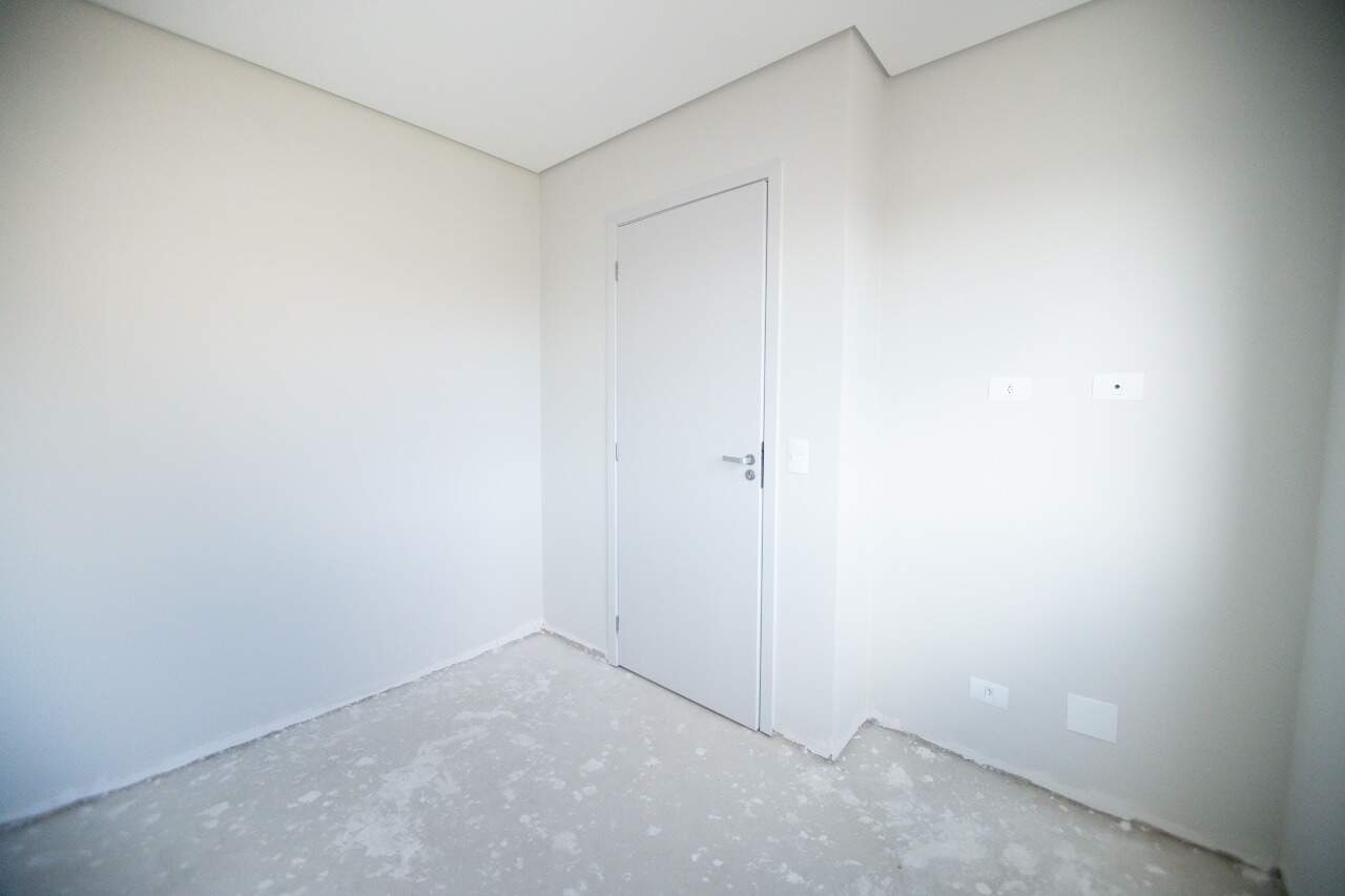 Sobrado Triplex à venda no Cidade Industrial: 