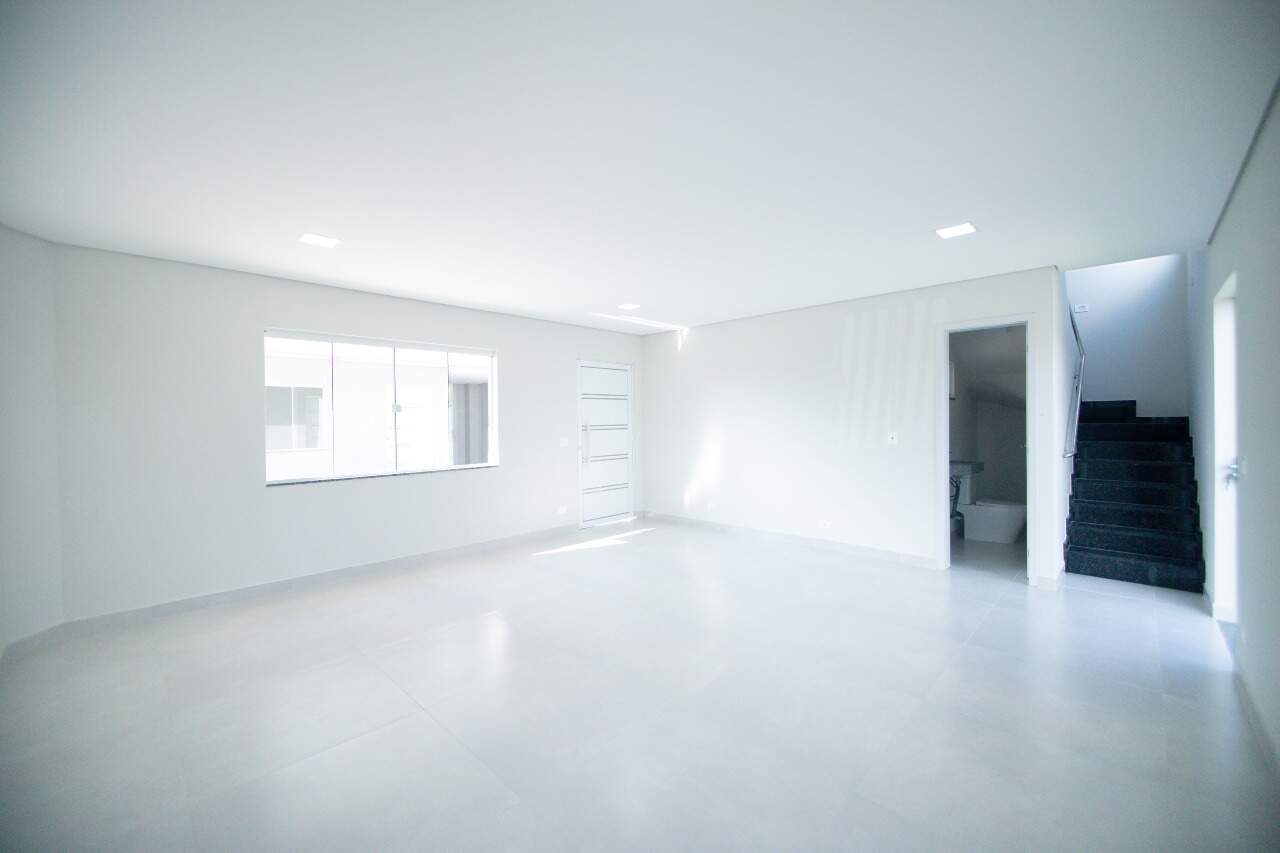 Sobrado Triplex à venda no Cidade Industrial: 