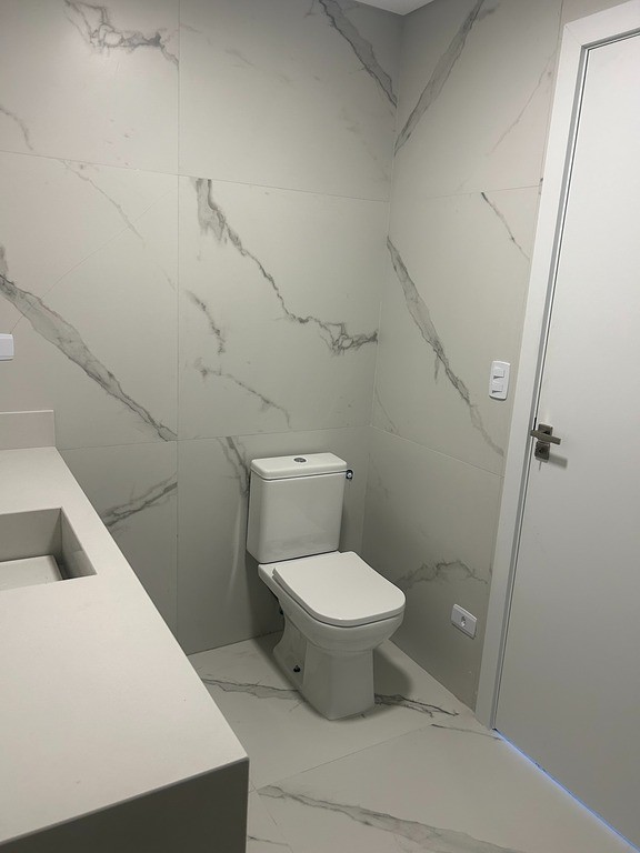 Sobrado Triplex à venda no Santa Cândida: 24494413_4.jpg