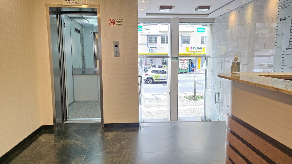 Sala / Salão comercial para aluguel no Centro: 24494001_4.jpg