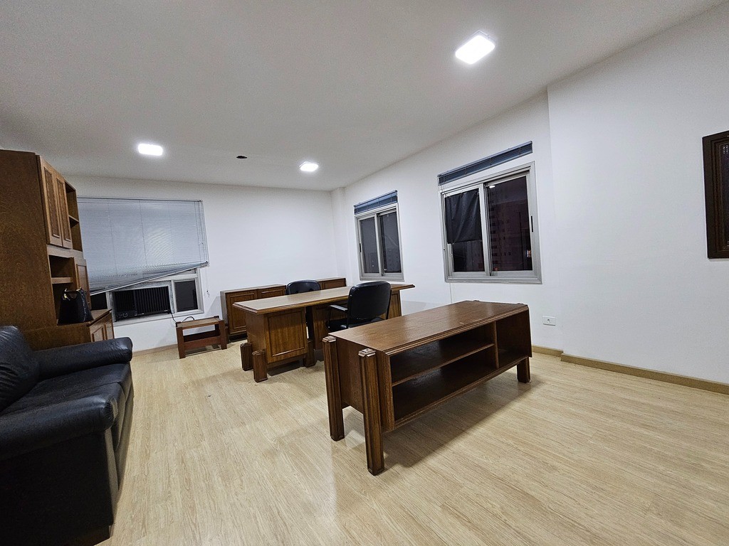 Sala / Salão comercial para aluguel no Centro Cívico: 24538315_4.jpg