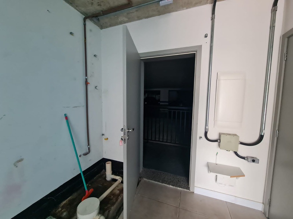 Sala / Salão comercial para aluguel no Cabral: 24642421_4.jpg