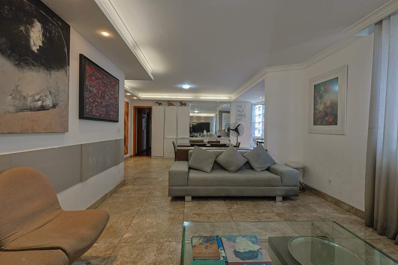 Apartamento à venda no Lourdes: 