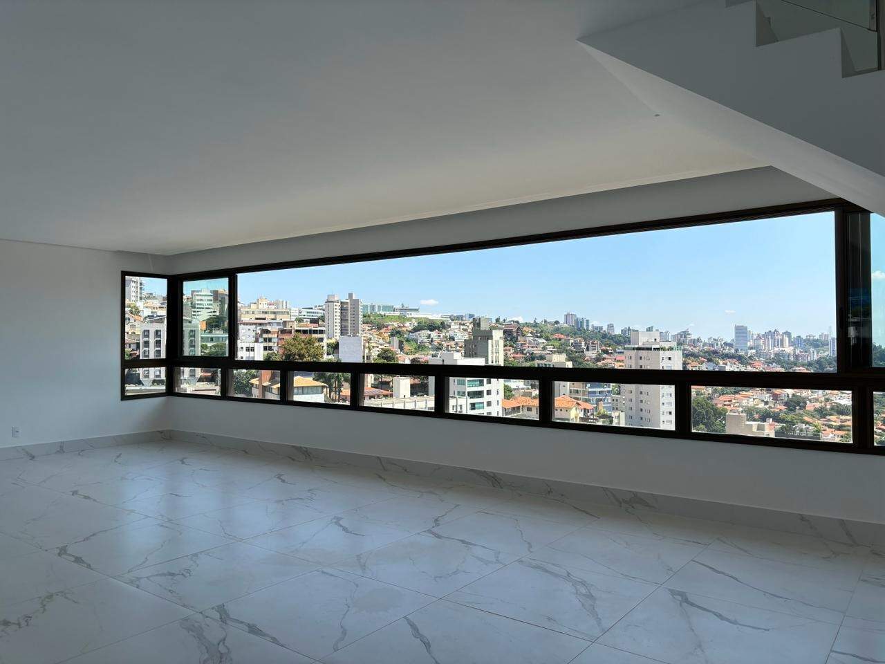 Cobertura à venda no Santa Lúcia: 