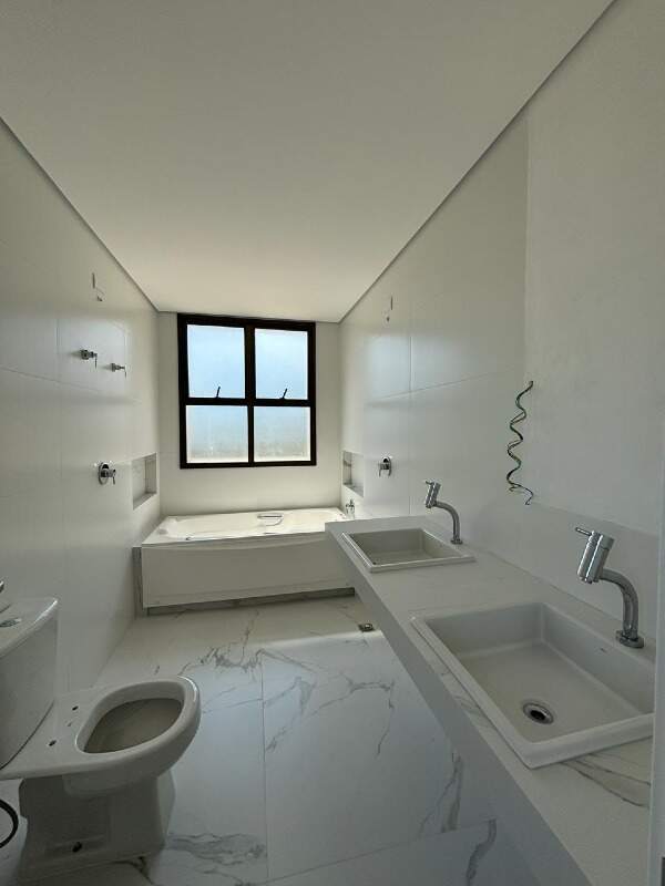 Cobertura à venda no Santa Lúcia: 