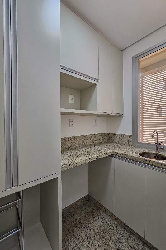 Sala à venda no Santo Agostinho: 