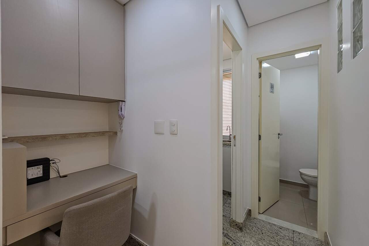 Sala à venda no Santo Agostinho: 