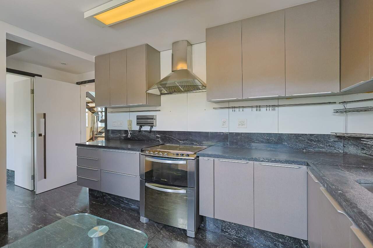 Cobertura à venda no Sion: 