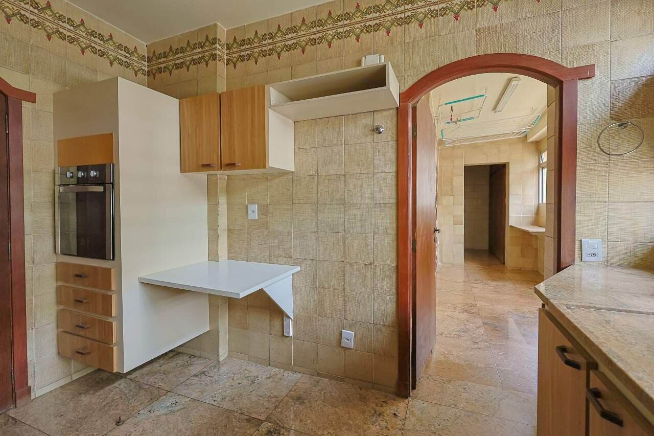 Apartamento à venda no Lourdes: 