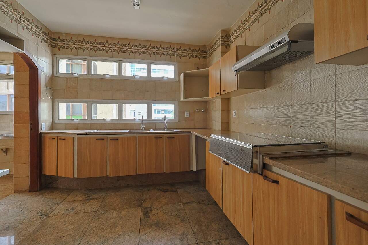 Apartamento à venda no Lourdes: 