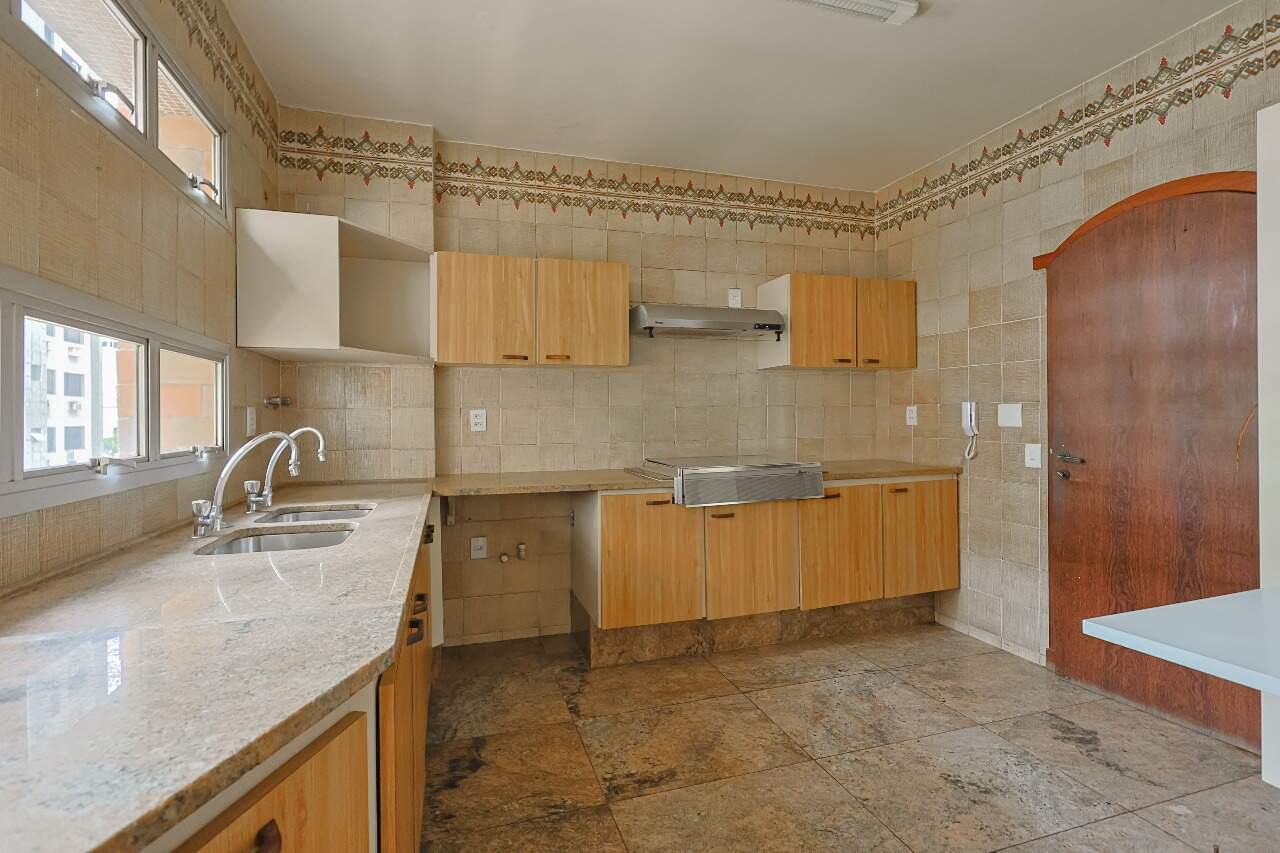 Apartamento à venda no Lourdes: 