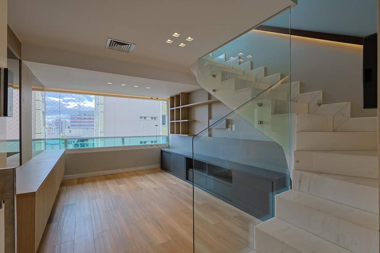 Cobertura à venda no Lourdes: 