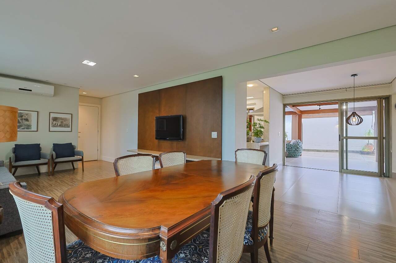 Área privativa à venda no Vale dos Cristais: 