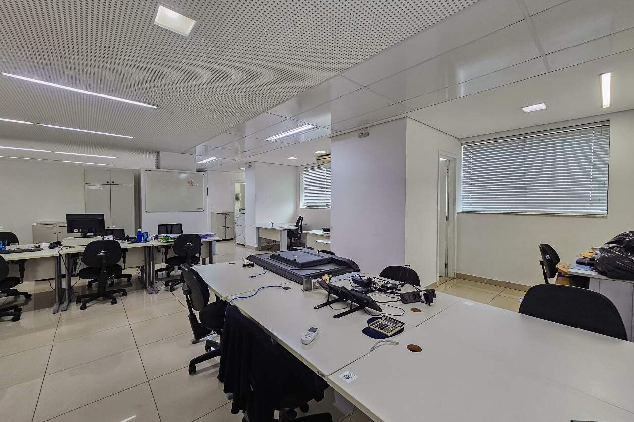 Andar corrido para aluguel no Estoril: 