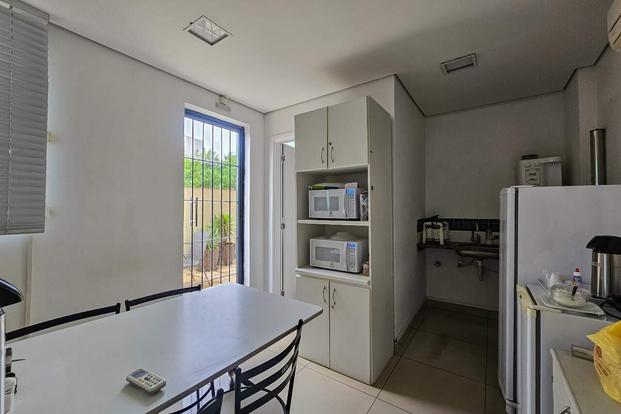 Andar corrido para aluguel no Estoril: 