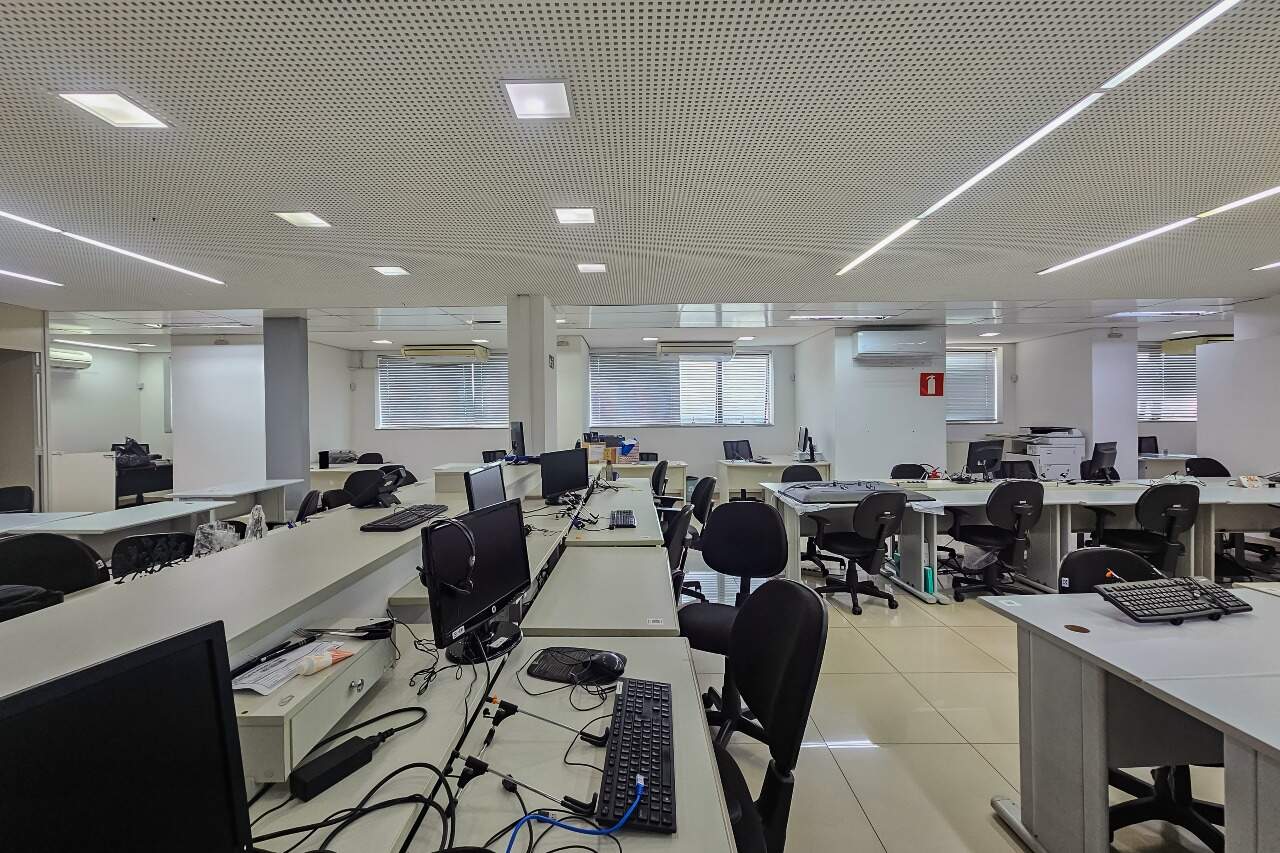 Andar corrido para aluguel no Estoril: 