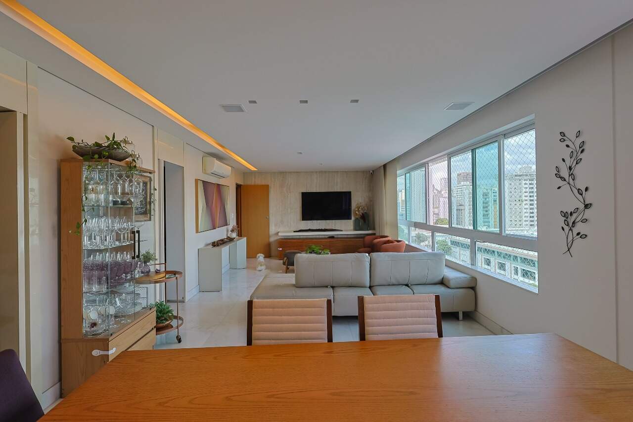 Apartamento à venda no Lourdes: 