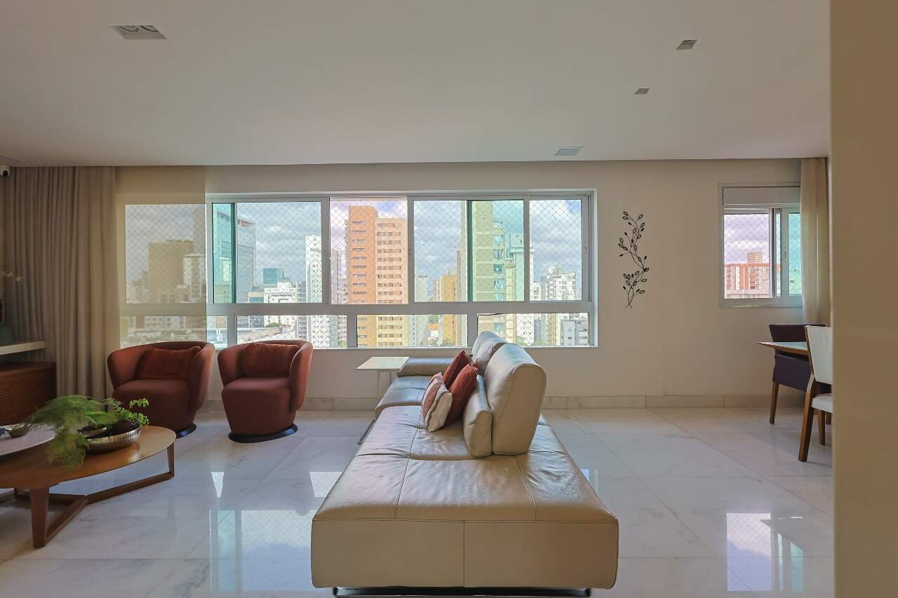 Apartamento à venda no Lourdes: 