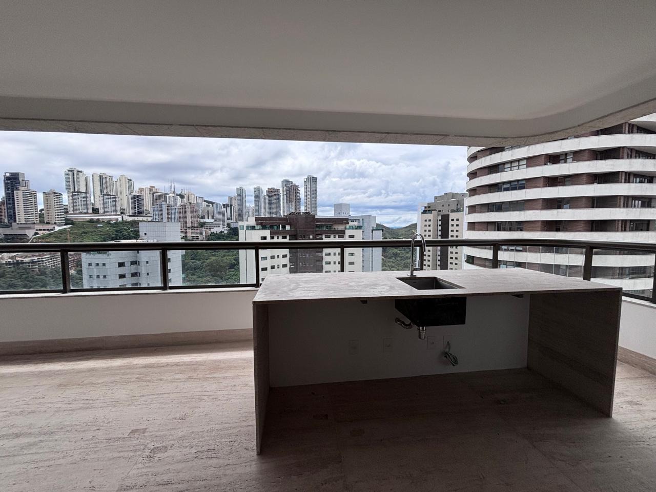 Apartamento à venda no Vale do Sereno: 