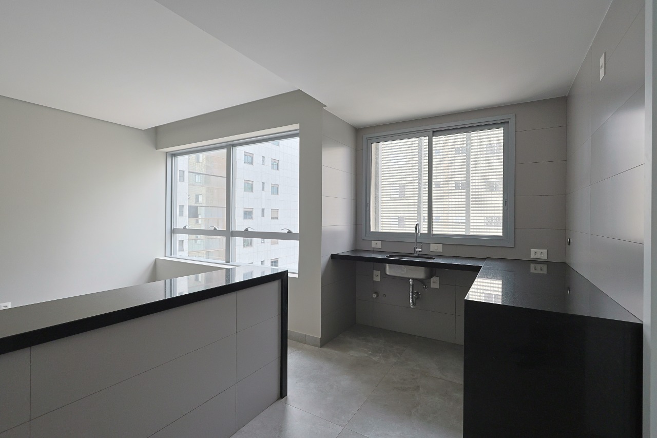 Apartamento à venda no Lourdes: 