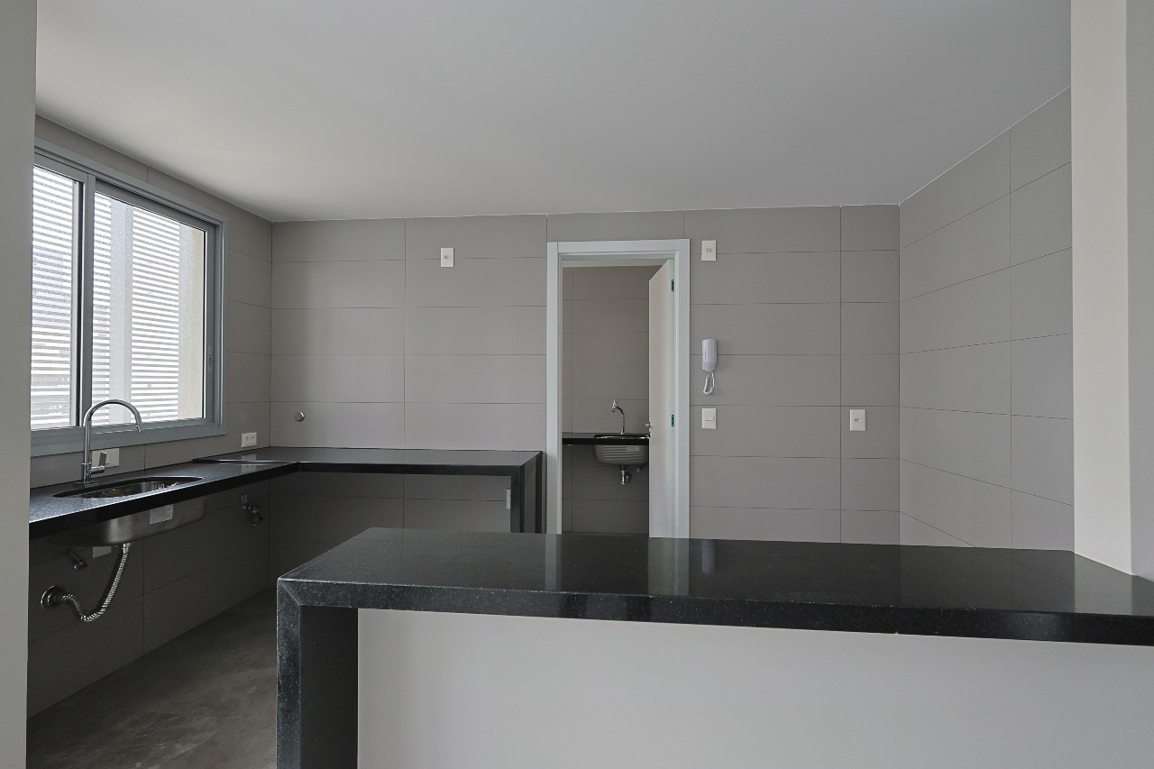 Apartamento à venda no Lourdes: 