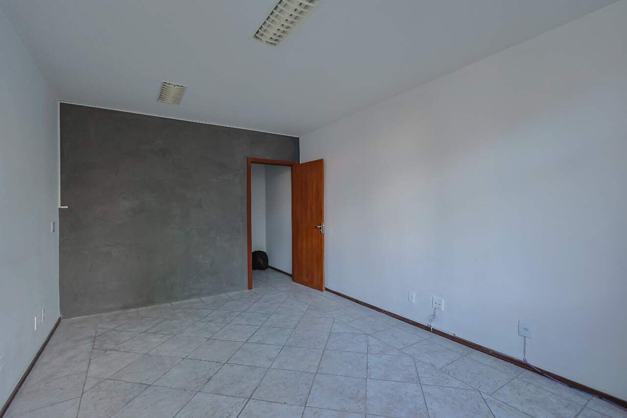 Sala para aluguel no Savassi: 