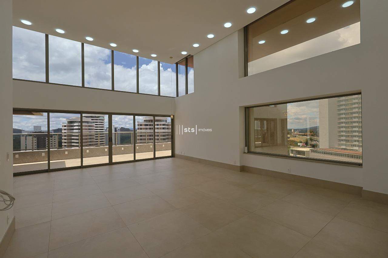 Cobertura para aluguel no Vale do Sereno: 