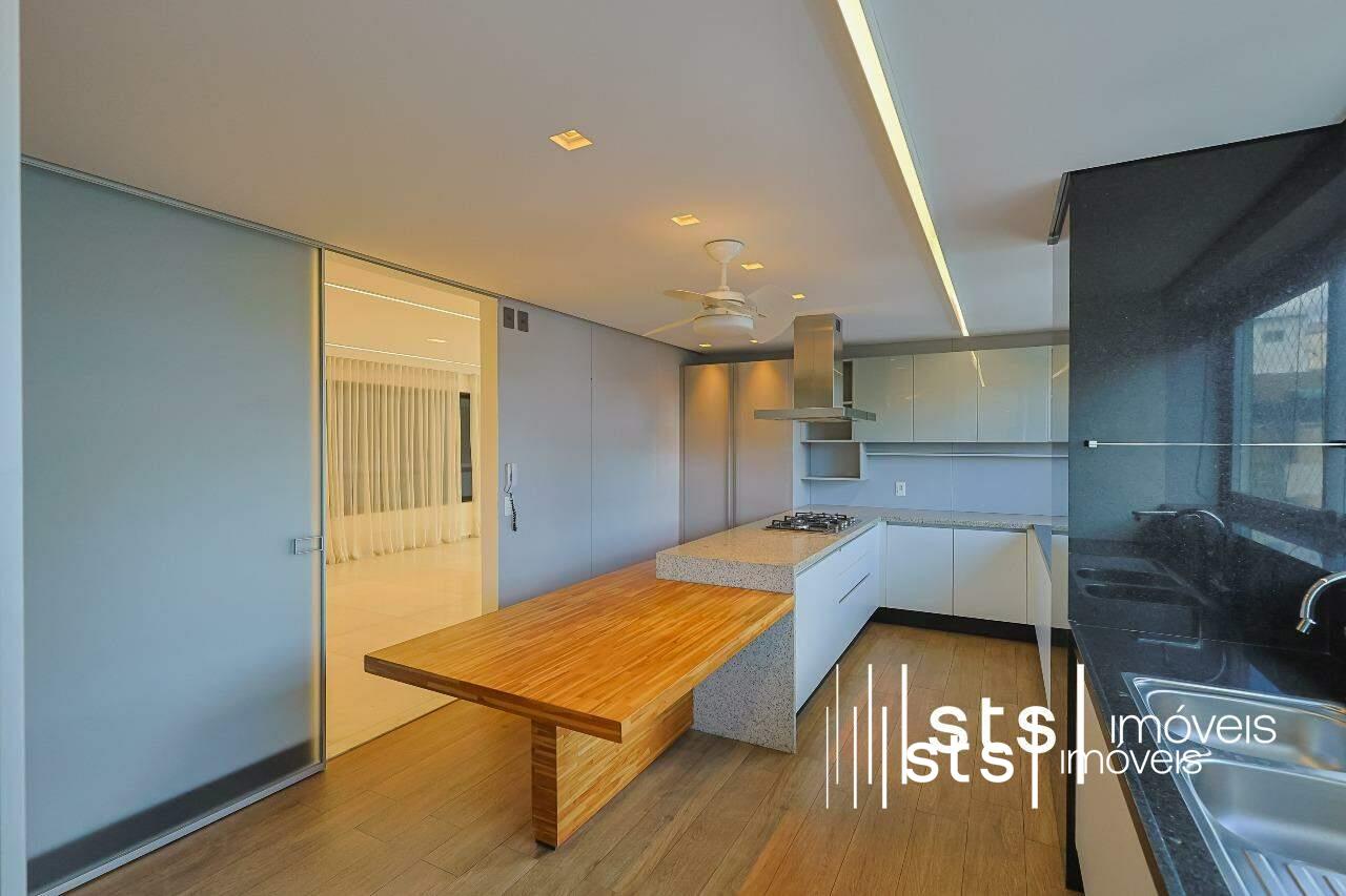 Apartamento à venda no Lourdes: 