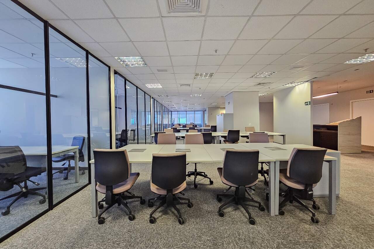 Sala para aluguel no Vila da Serra: 