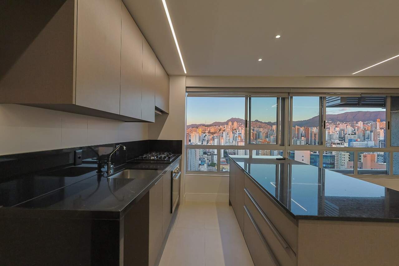 Apartamento à venda no Funcionários: 