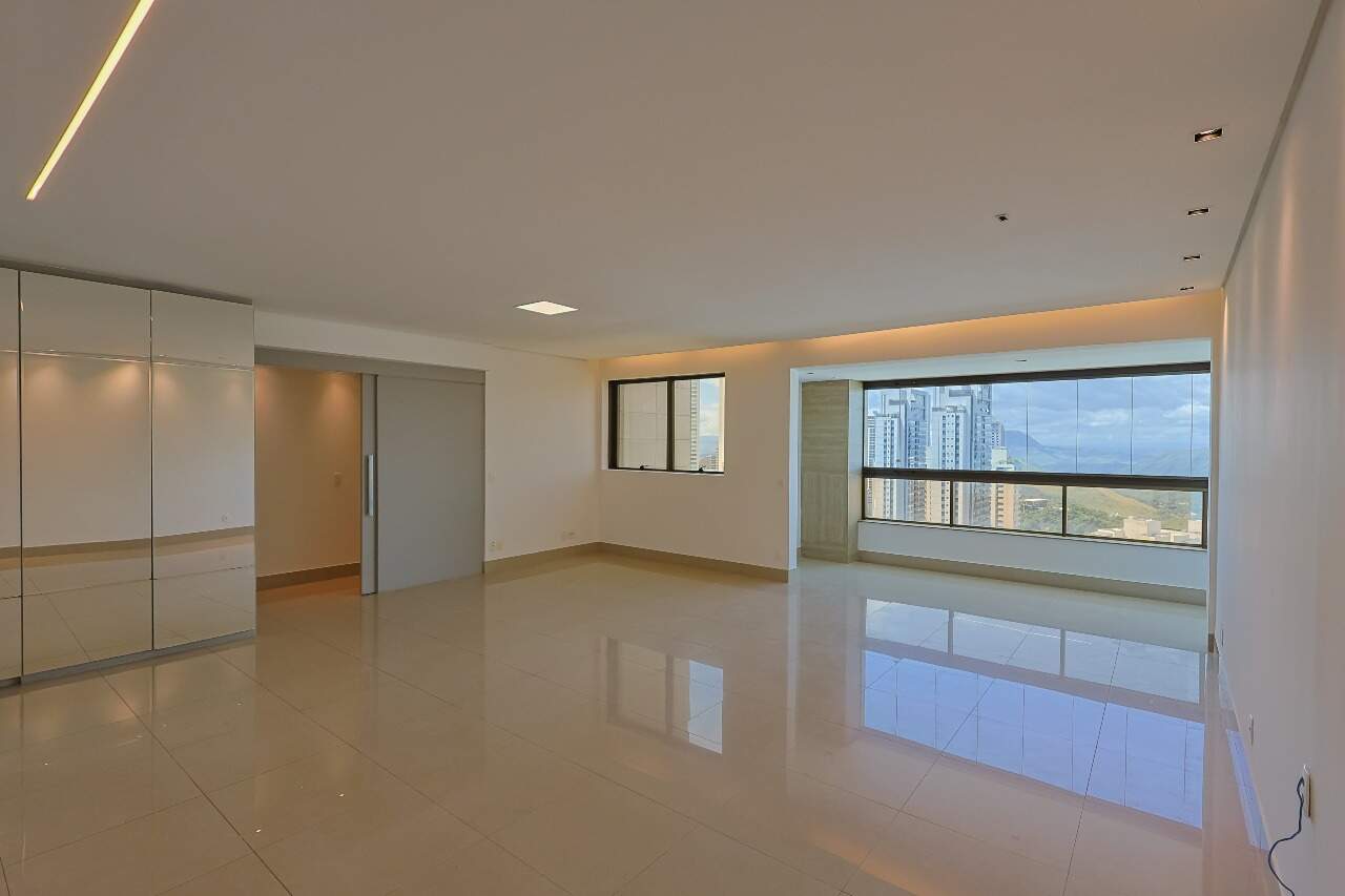 Apartamento à venda no Vila da Serra: 