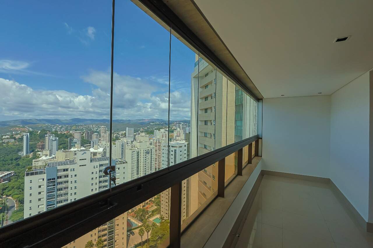 Apartamento à venda no Vila da Serra: 