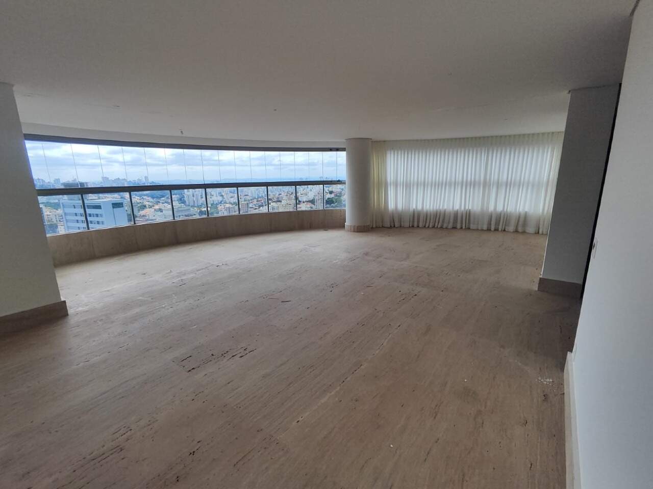 Apartamento à venda no Santa Lúcia: 