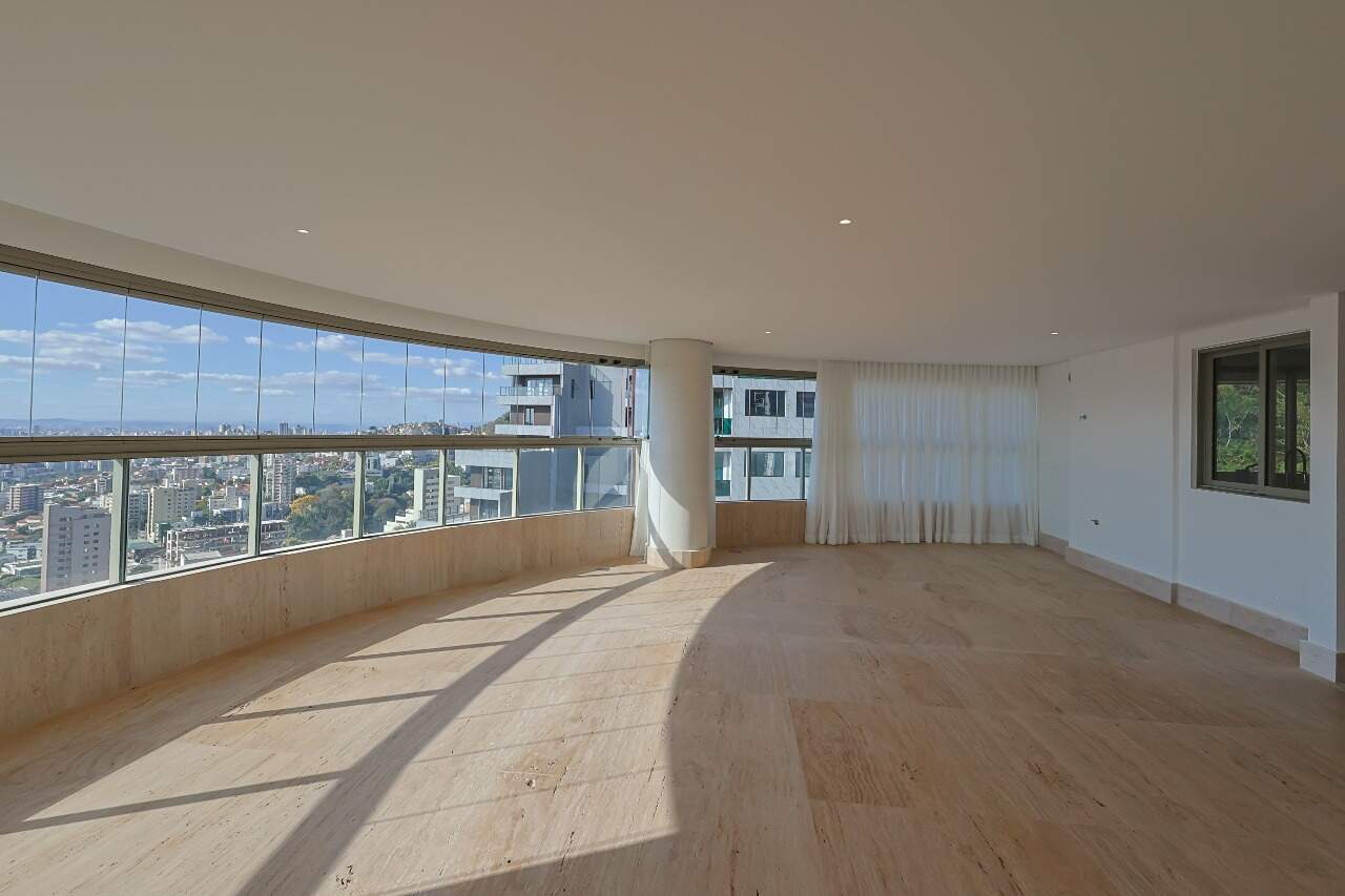 Apartamento à venda no Santa Lúcia: 
