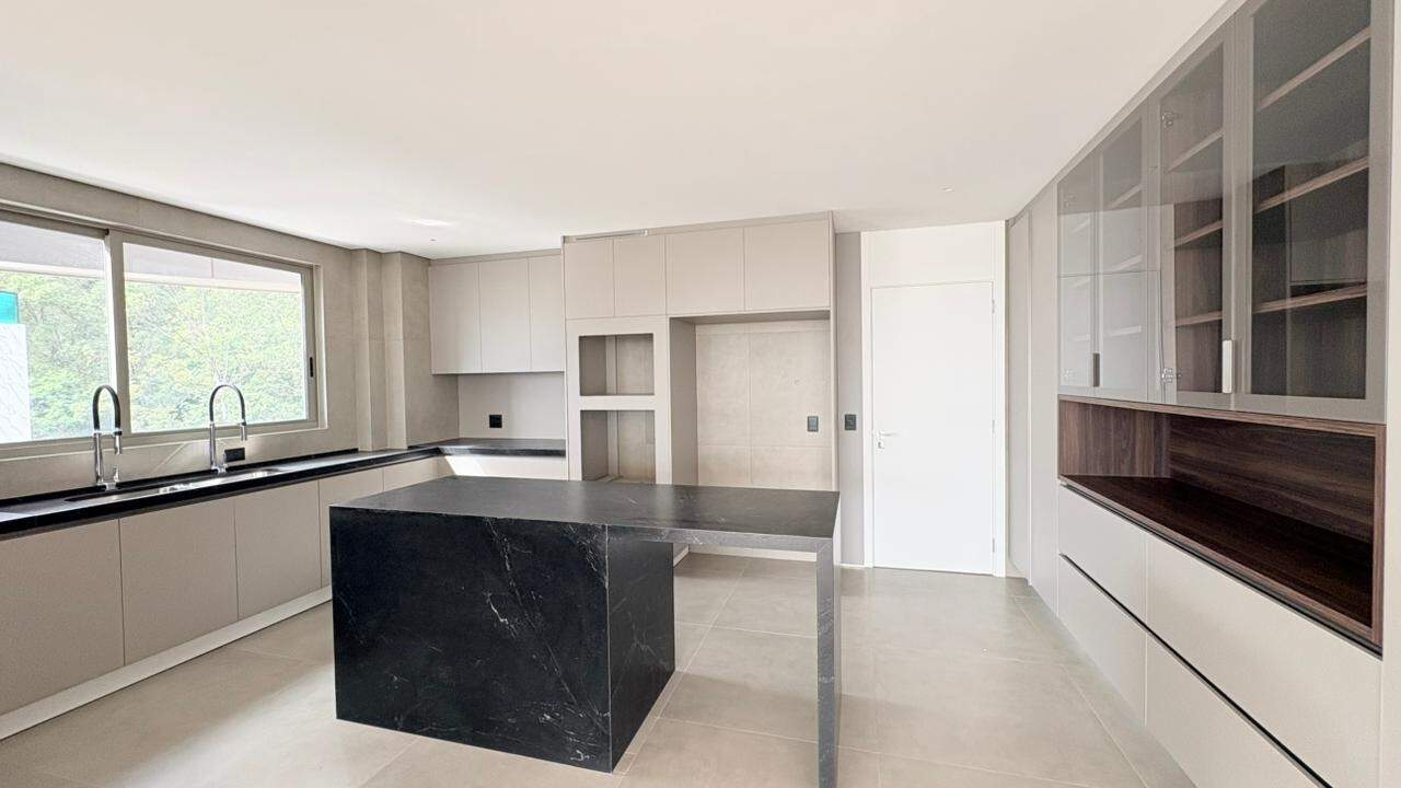 Apartamento à venda no Santa Lúcia: 
