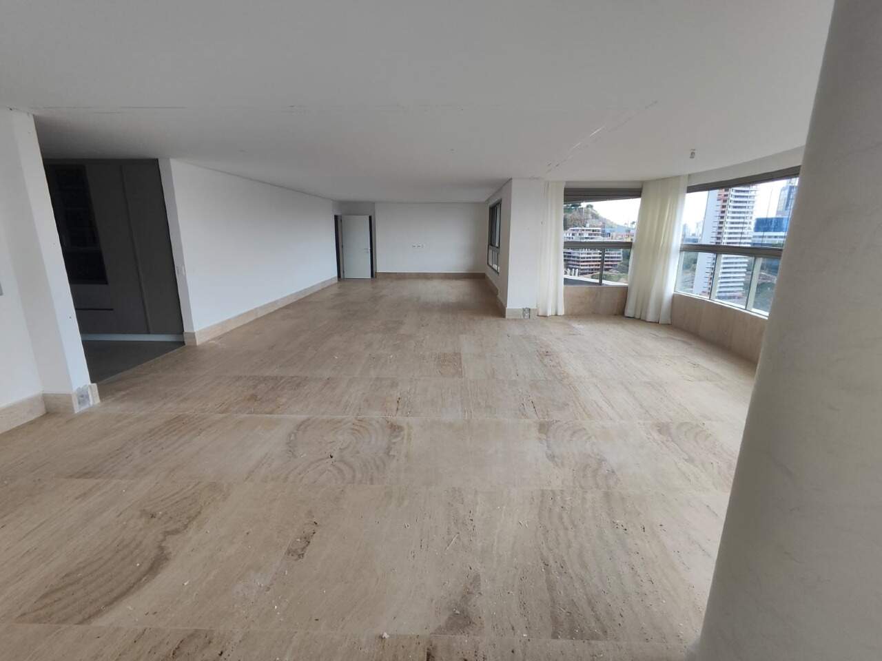 Apartamento à venda no Santa Lúcia: 