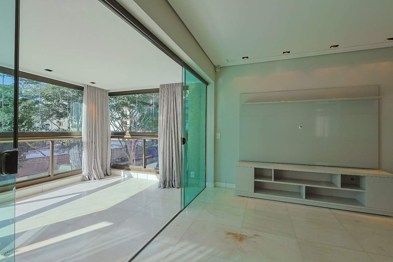 Apartamento à venda no Carmo: 