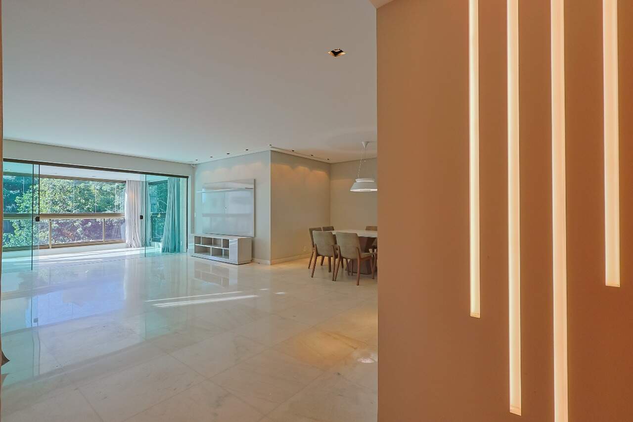 Apartamento à venda no Carmo: 