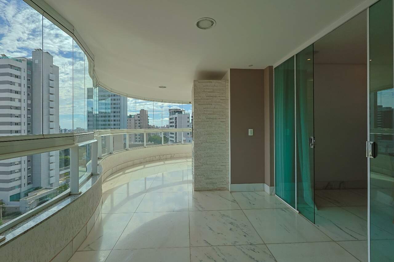 Apartamento à venda no Santa Lúcia: 