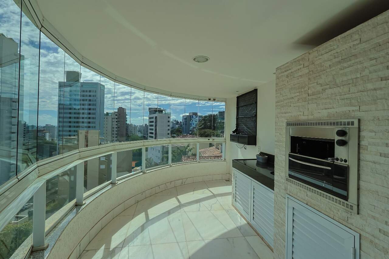 Apartamento à venda no Santa Lúcia: 