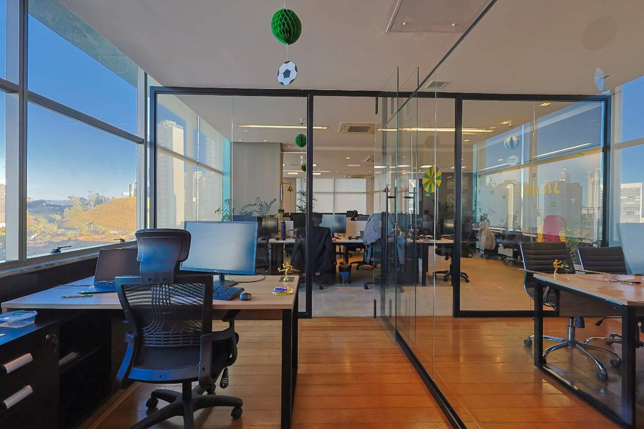 Sala à venda no Vale do Sereno: 