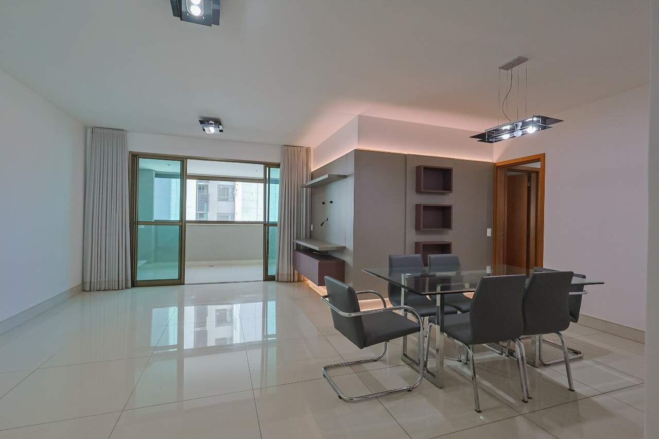 Apartamento à venda no Vila da Serra: 