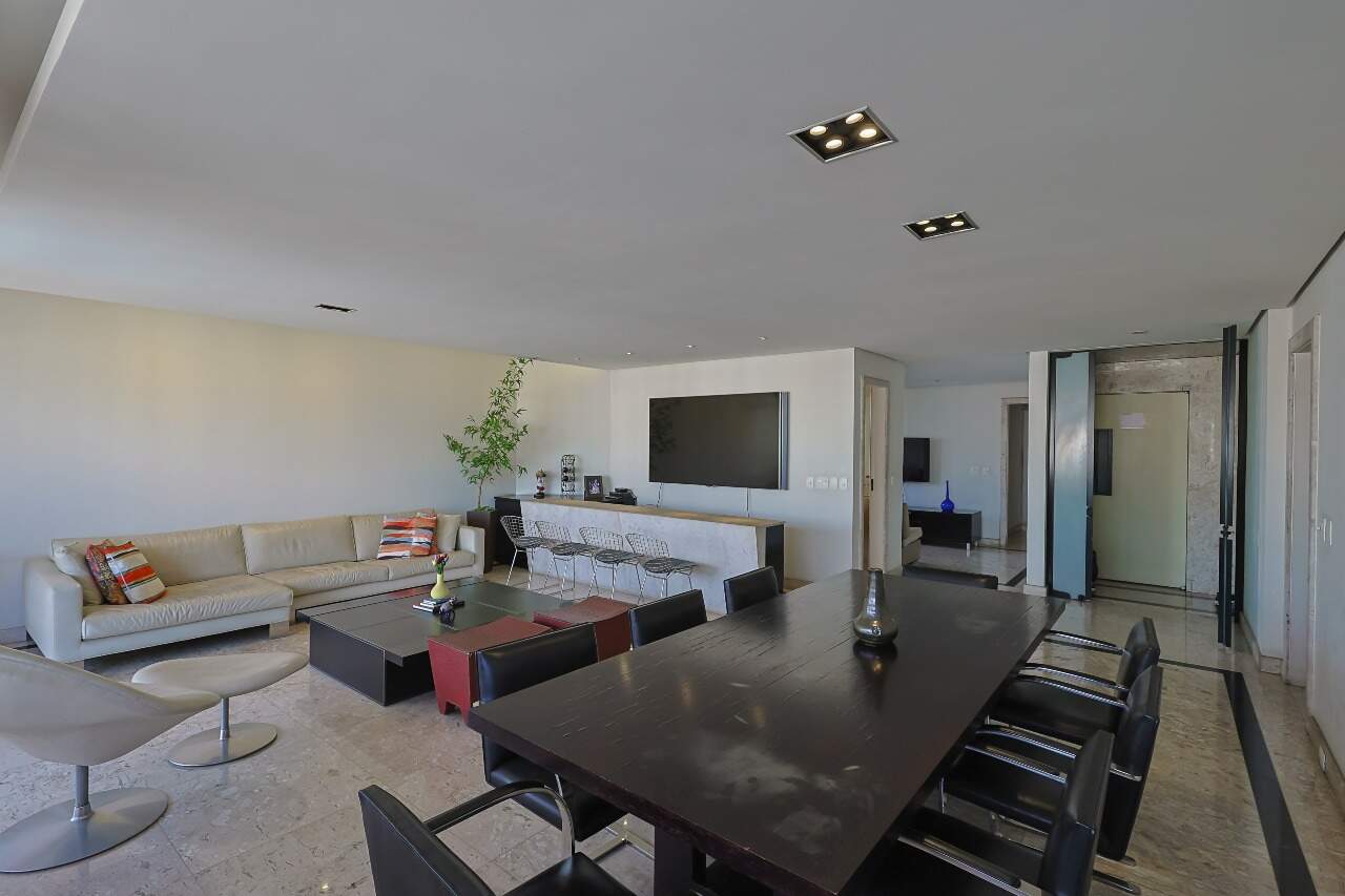 Apartamento à venda no Lourdes: 