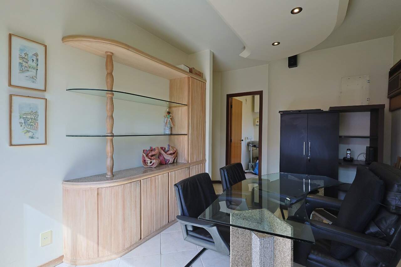 Sala à venda no Savassi: 
