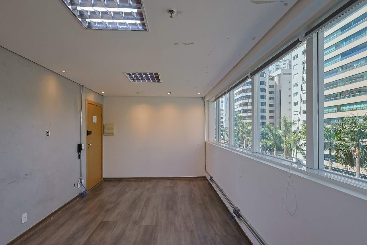 Sala para aluguel no Vila da Serra: 