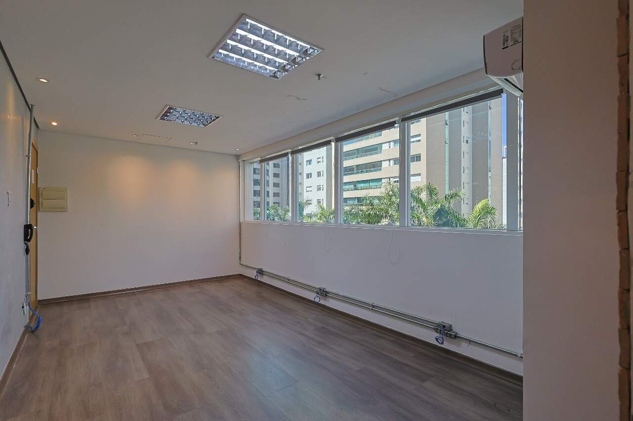 Sala para aluguel no Vila da Serra: 